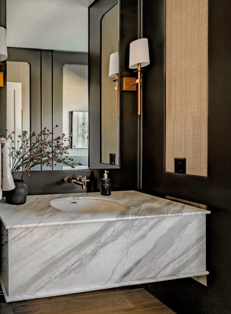 Shower & Tub Features