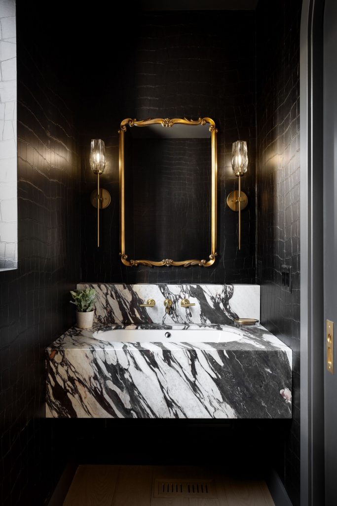 Shower & Tub Features